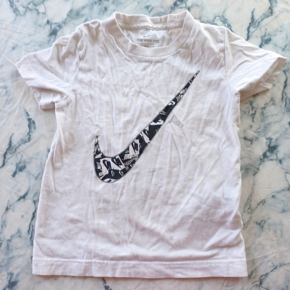 Nike Graphic T-Shirt Kids 3-4Y White Logo Collage Swoosh Athletic Cut Tee Retro